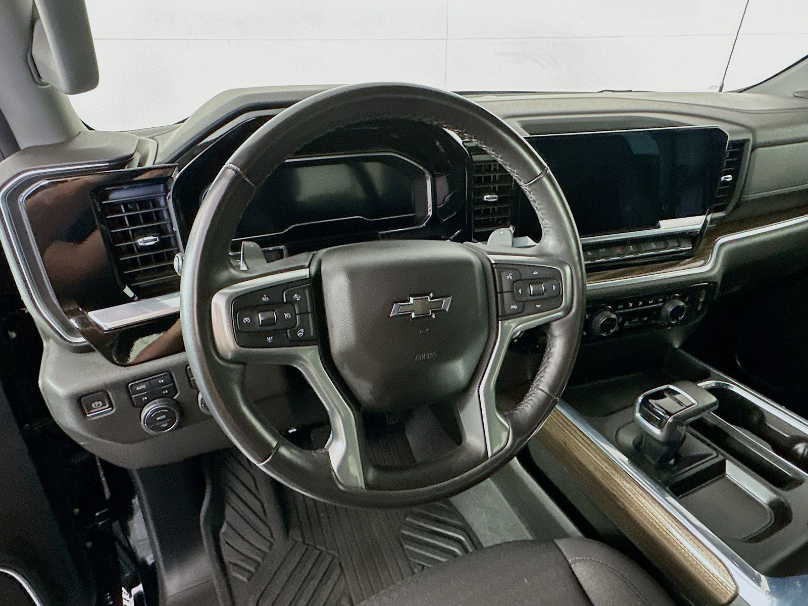 2022 Chevrolet Silverado 1500 RST - Photo 11