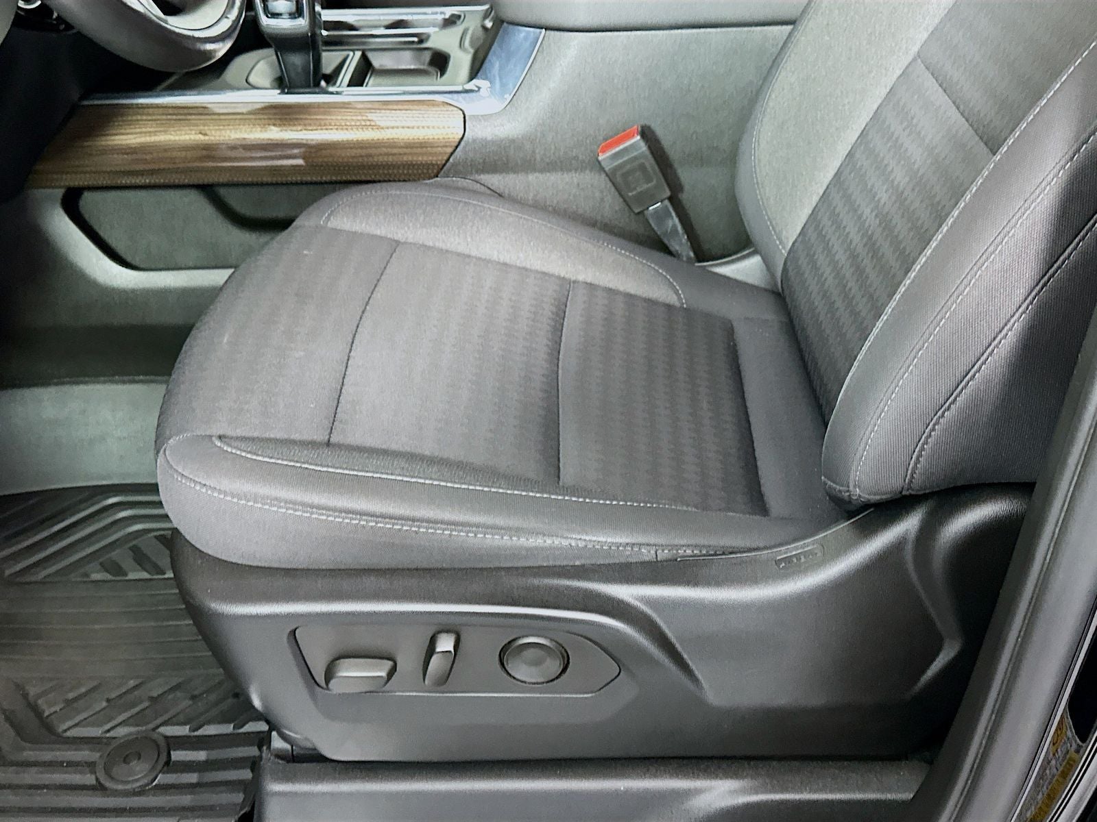 2022 Chevrolet Silverado 1500 RST - Photo 20