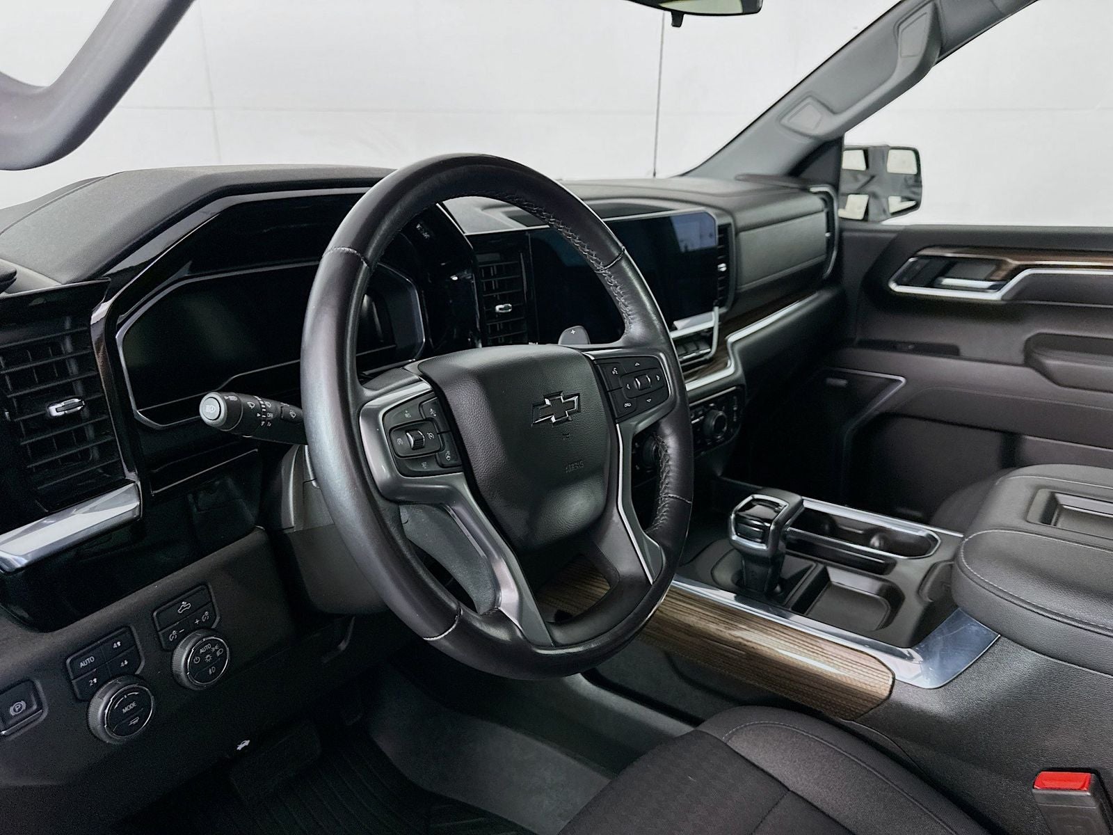 2022 Chevrolet Silverado 1500 RST - Photo 9