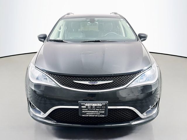 2C4RC1EG9JR101717