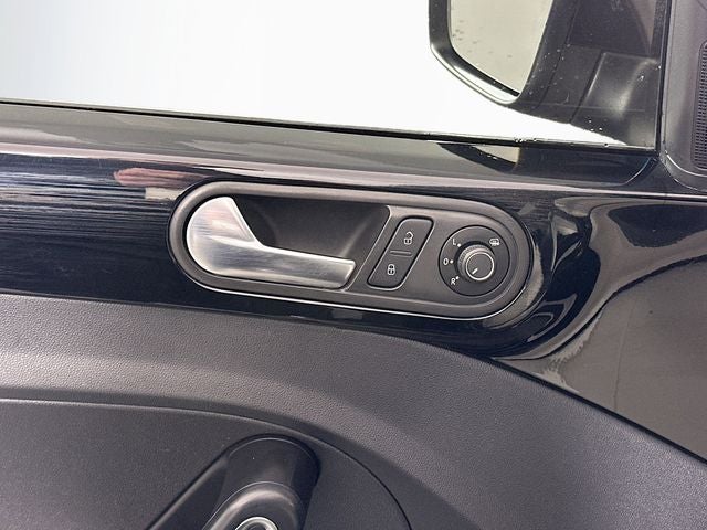 2018 Volkswagen Beetle 2.0T SE