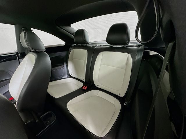 2018 Volkswagen Beetle 2.0T SE