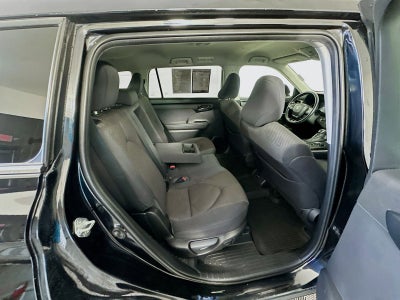 2020 Toyota Highlander LE