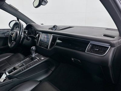 2018 Porsche Macan Base