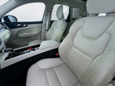 2020 Volvo XC60 T5 Momentum