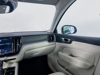 2020 Volvo XC60 T5 Momentum