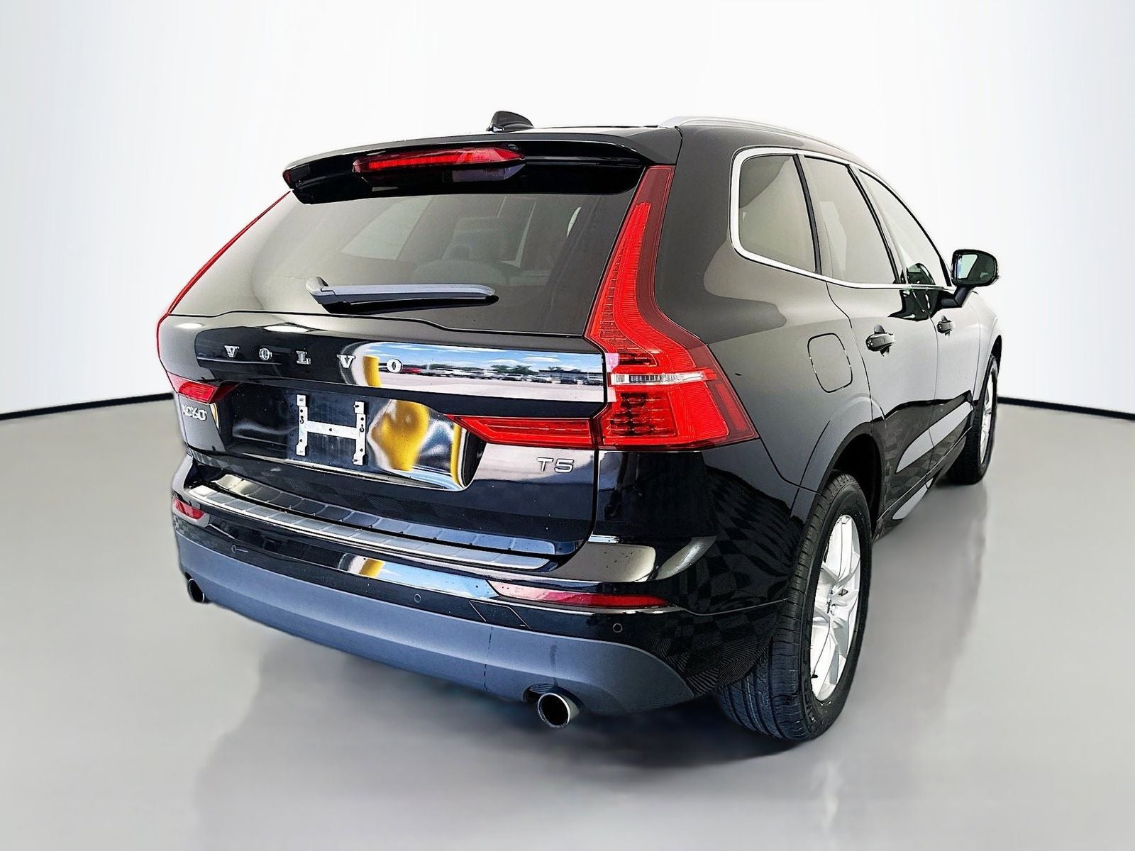2020 Volvo XC60 T5 Momentum