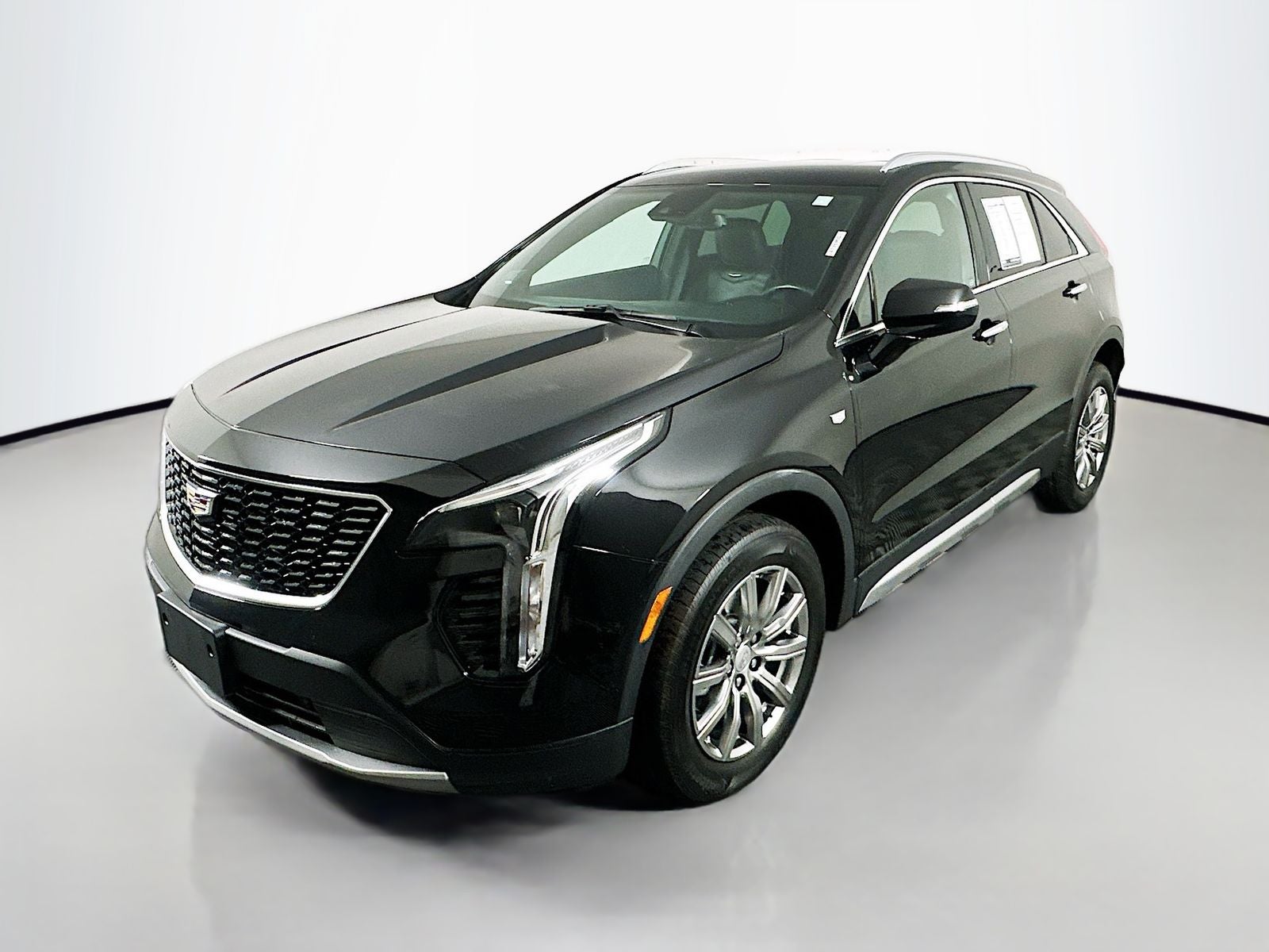 2022 Cadillac XT4 Premium Luxury
