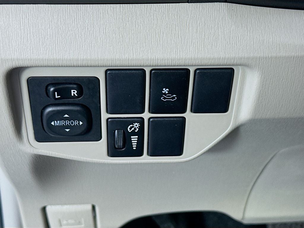 2013 Toyota Prius Four