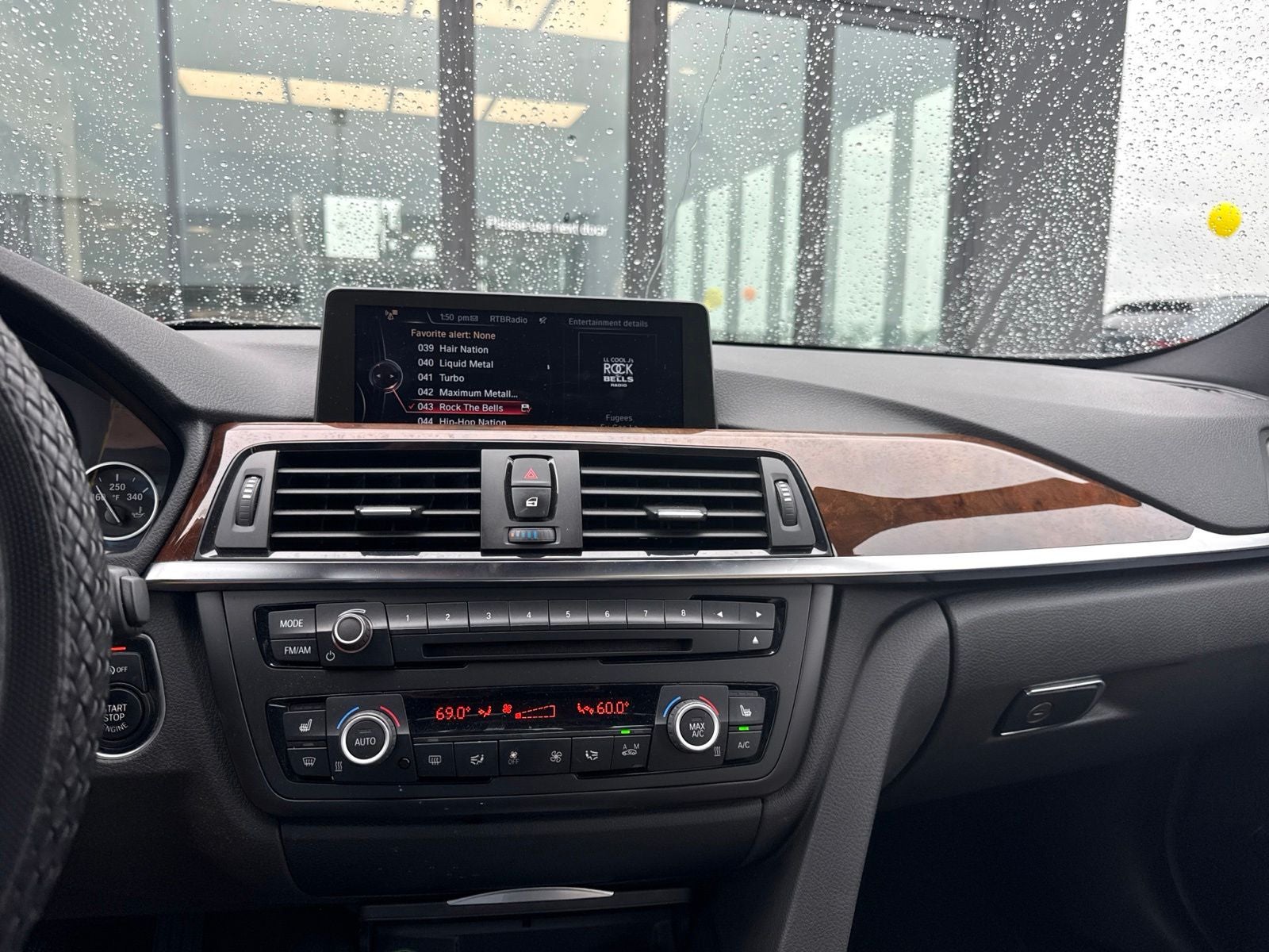 2015 BMW 3 Series 320i xDrive