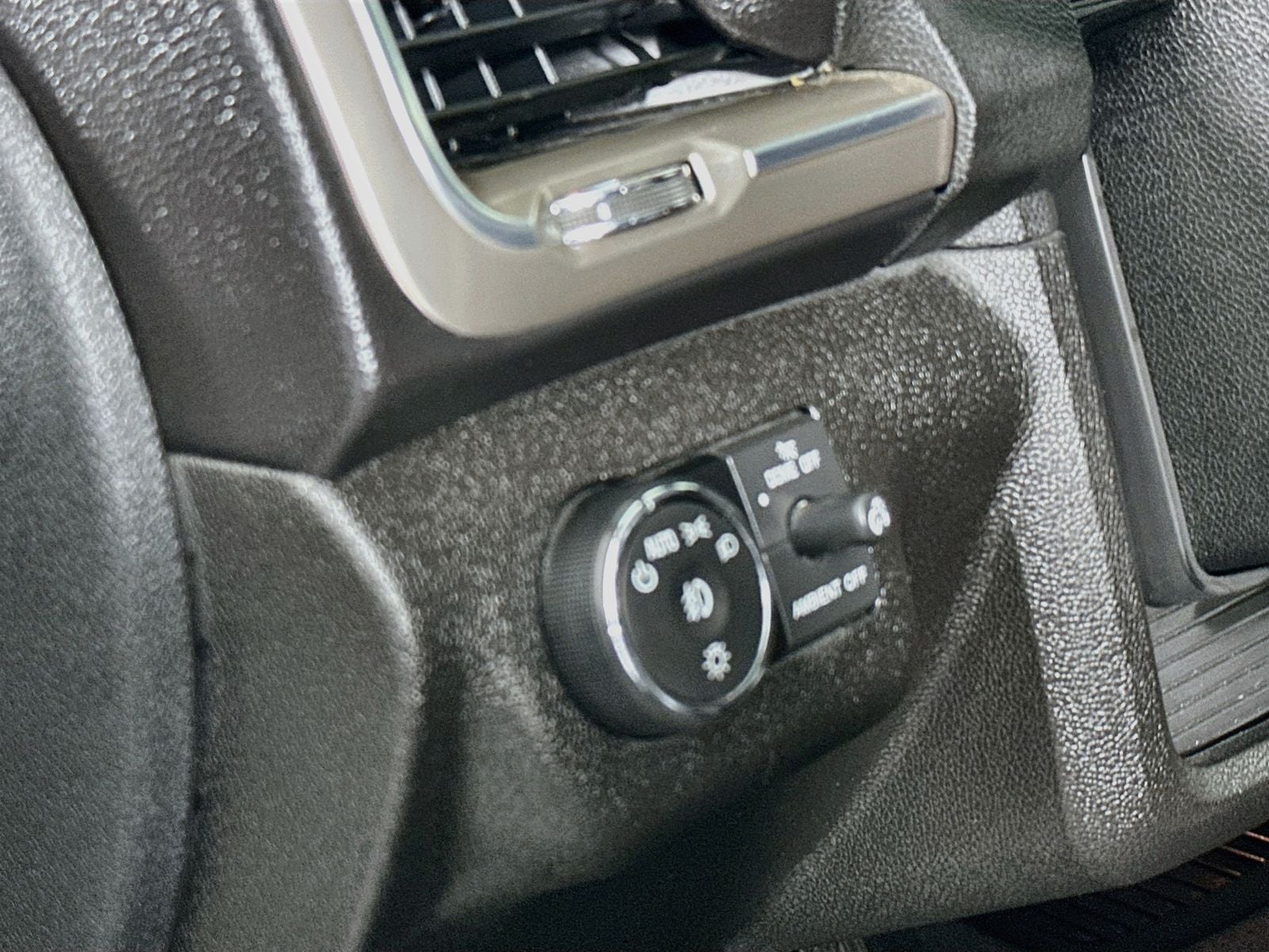 2013 GMC Acadia Denali
