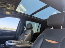 2022 GMC Yukon XL AT4