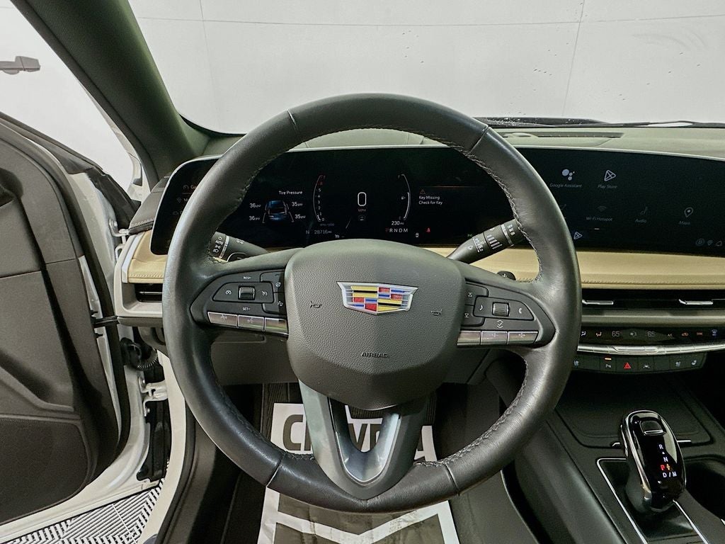 2024 Cadillac XT4 Premium Luxury