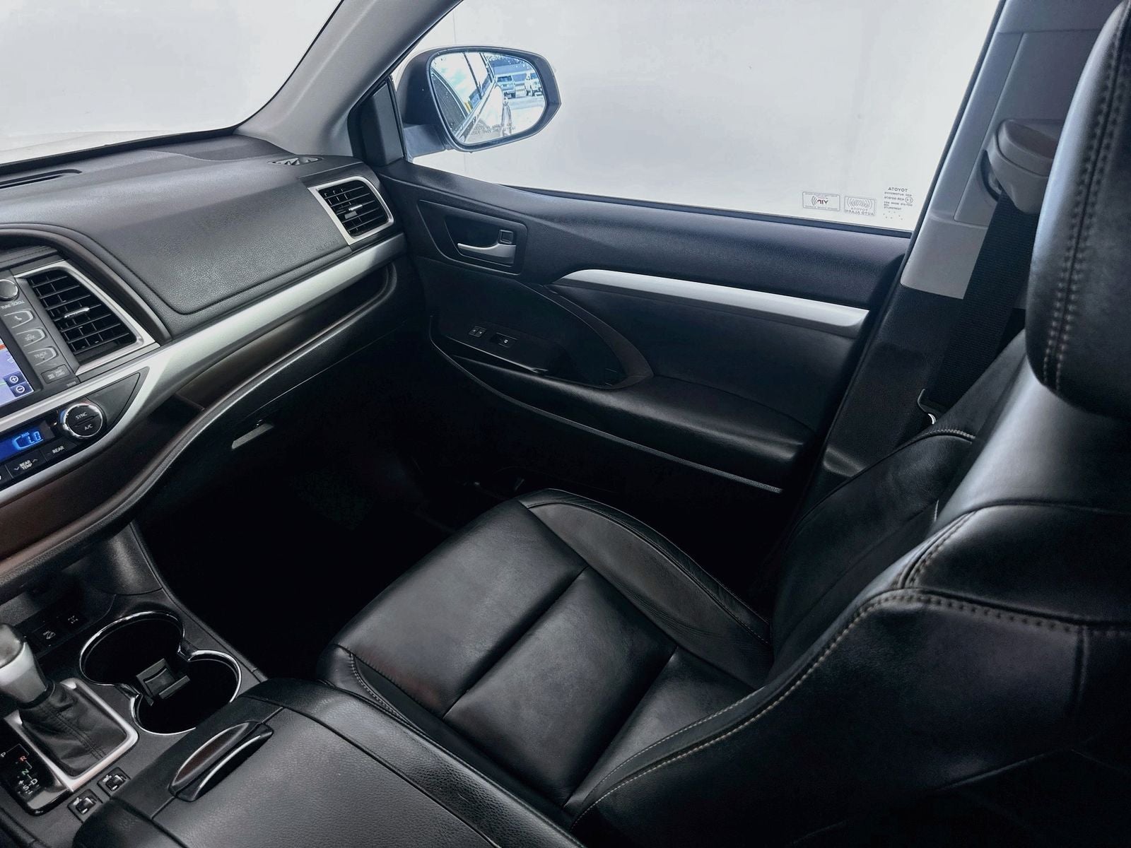 2016 Toyota Highlander XLE V6