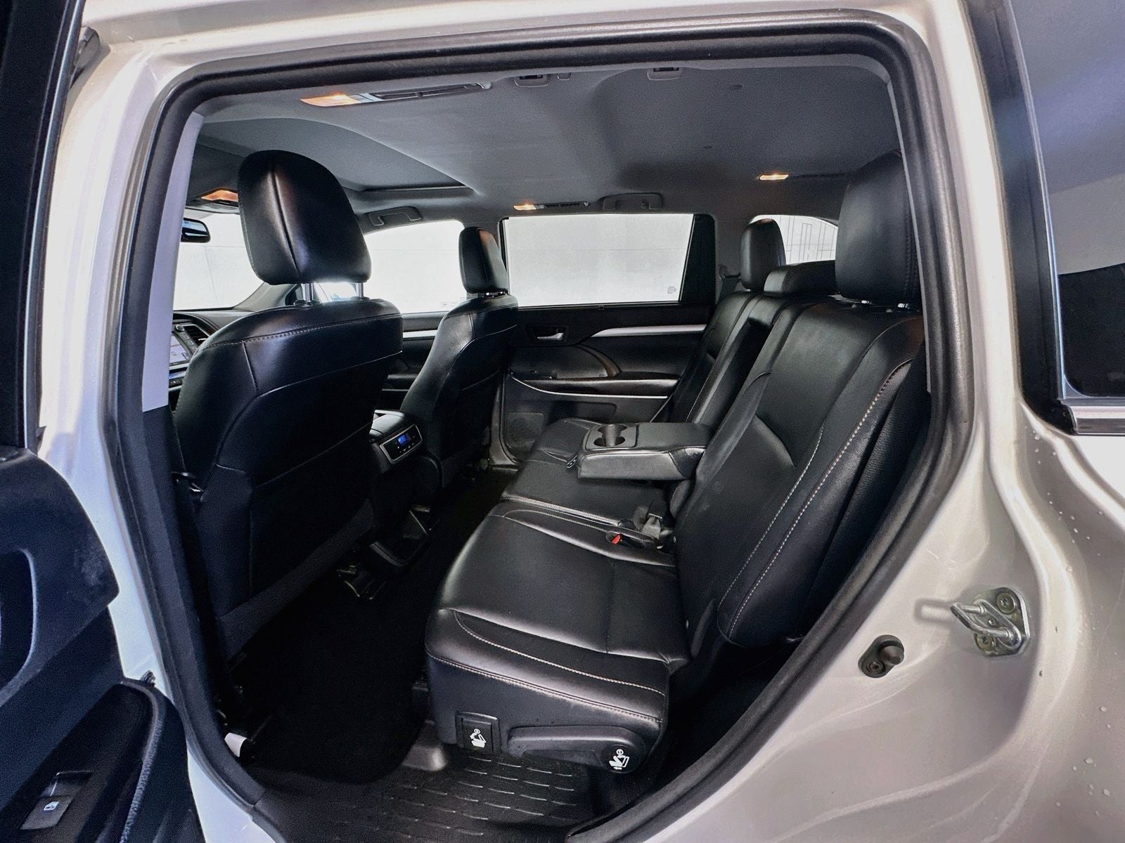 2016 Toyota Highlander XLE V6