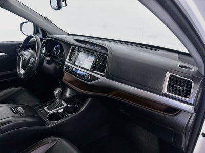 2016 Toyota Highlander XLE V6