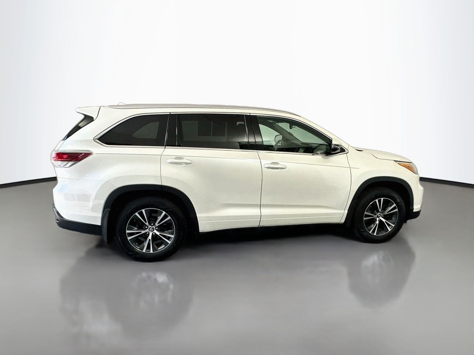 2016 Toyota Highlander XLE V6