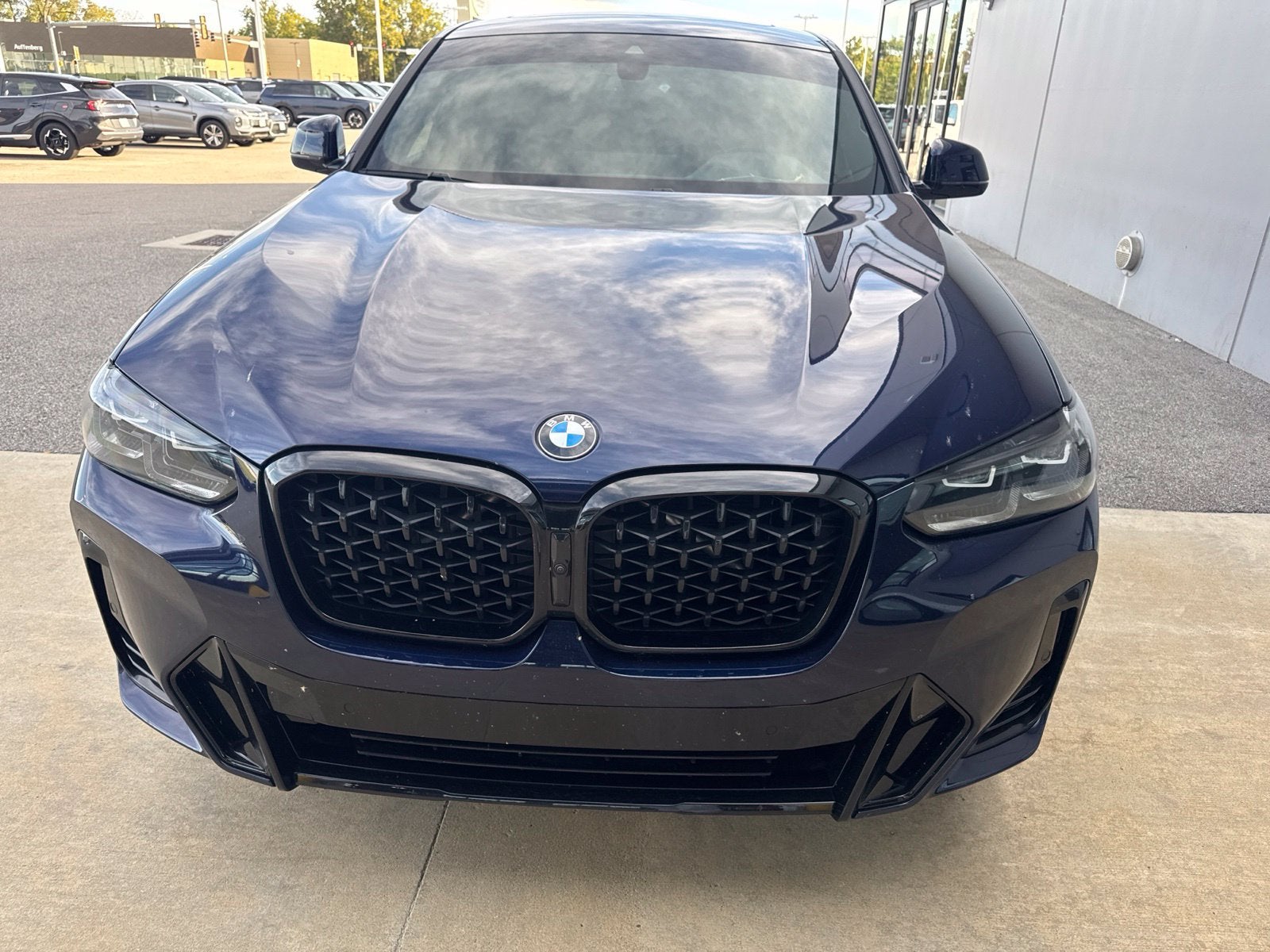2023 BMW X4 xDrive30i