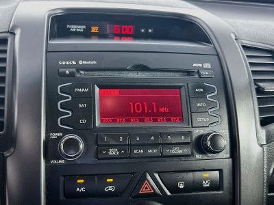2011 Kia Sorento LX