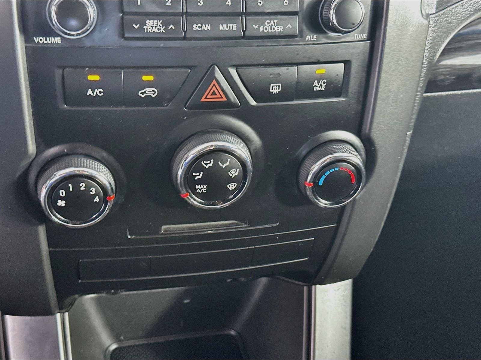 2011 Kia Sorento LX