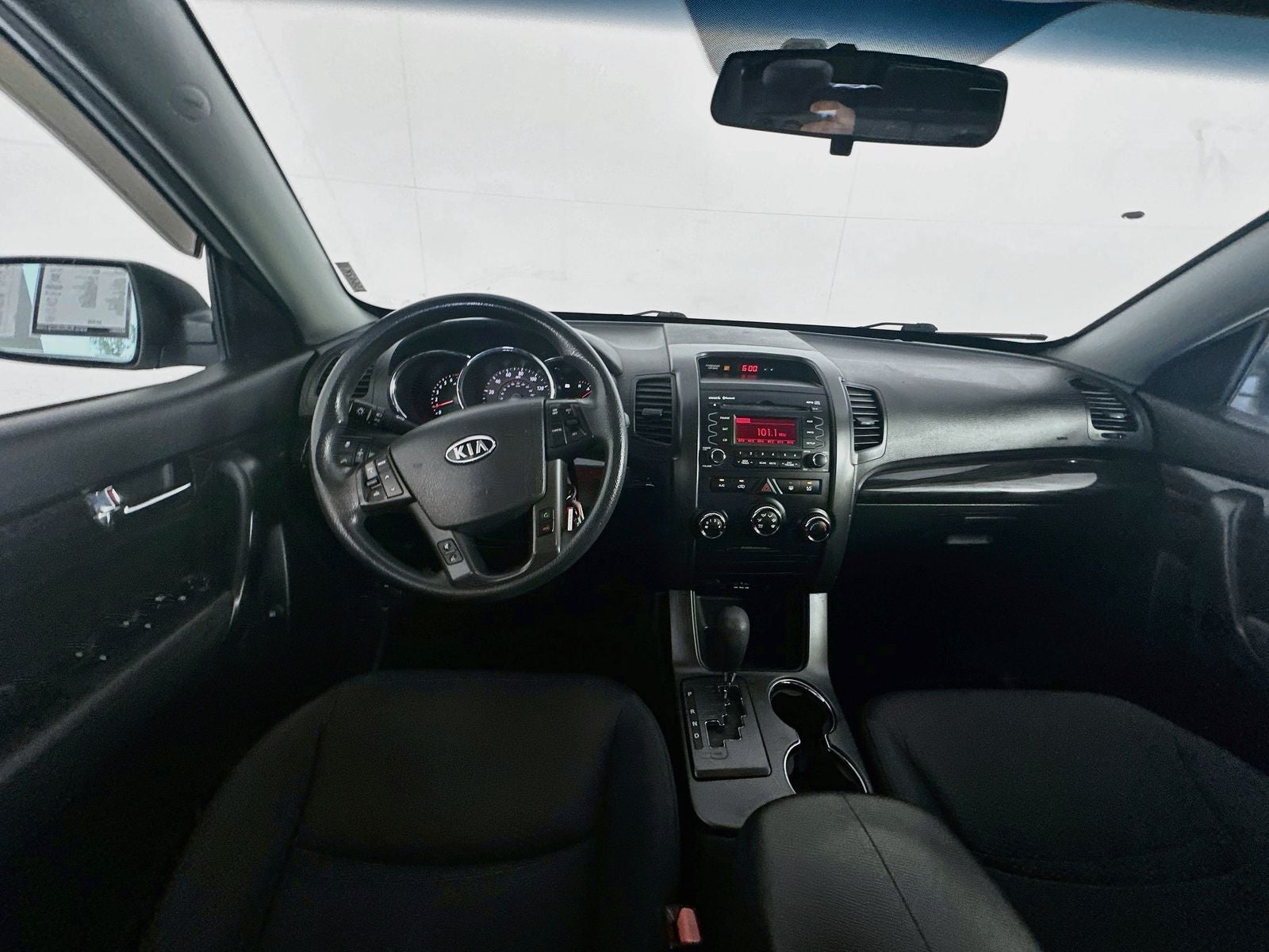 2011 Kia Sorento LX