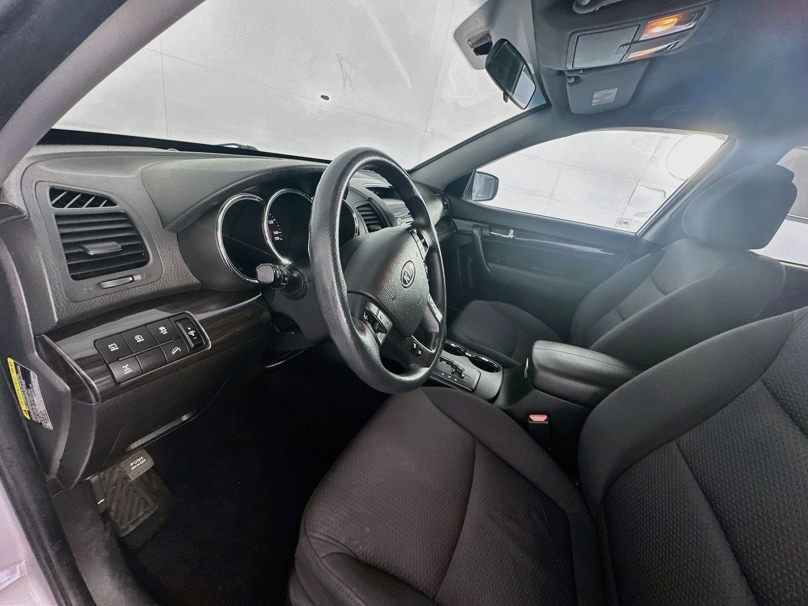 2011 Kia Sorento LX