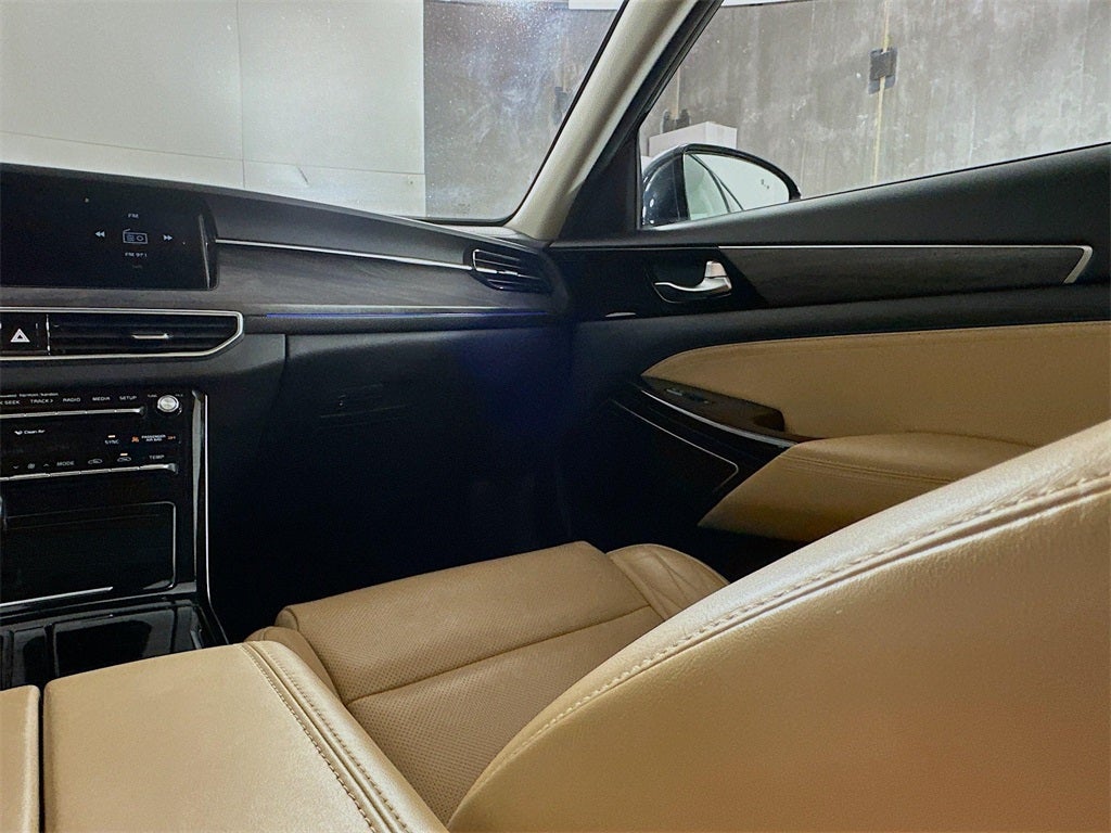 2020 Kia Cadenza Limited