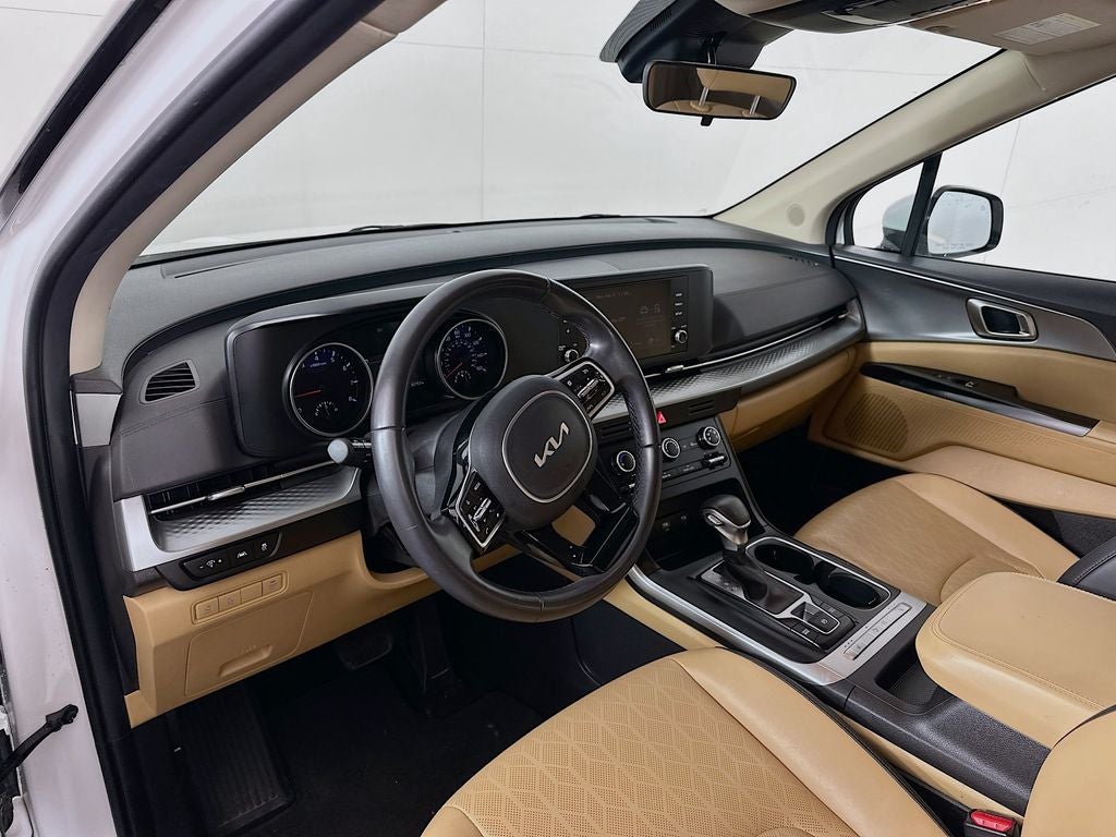 2024 Kia Carnival LX