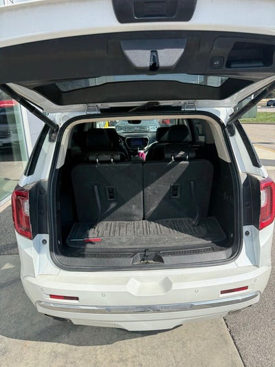 2022 GMC Acadia Denali