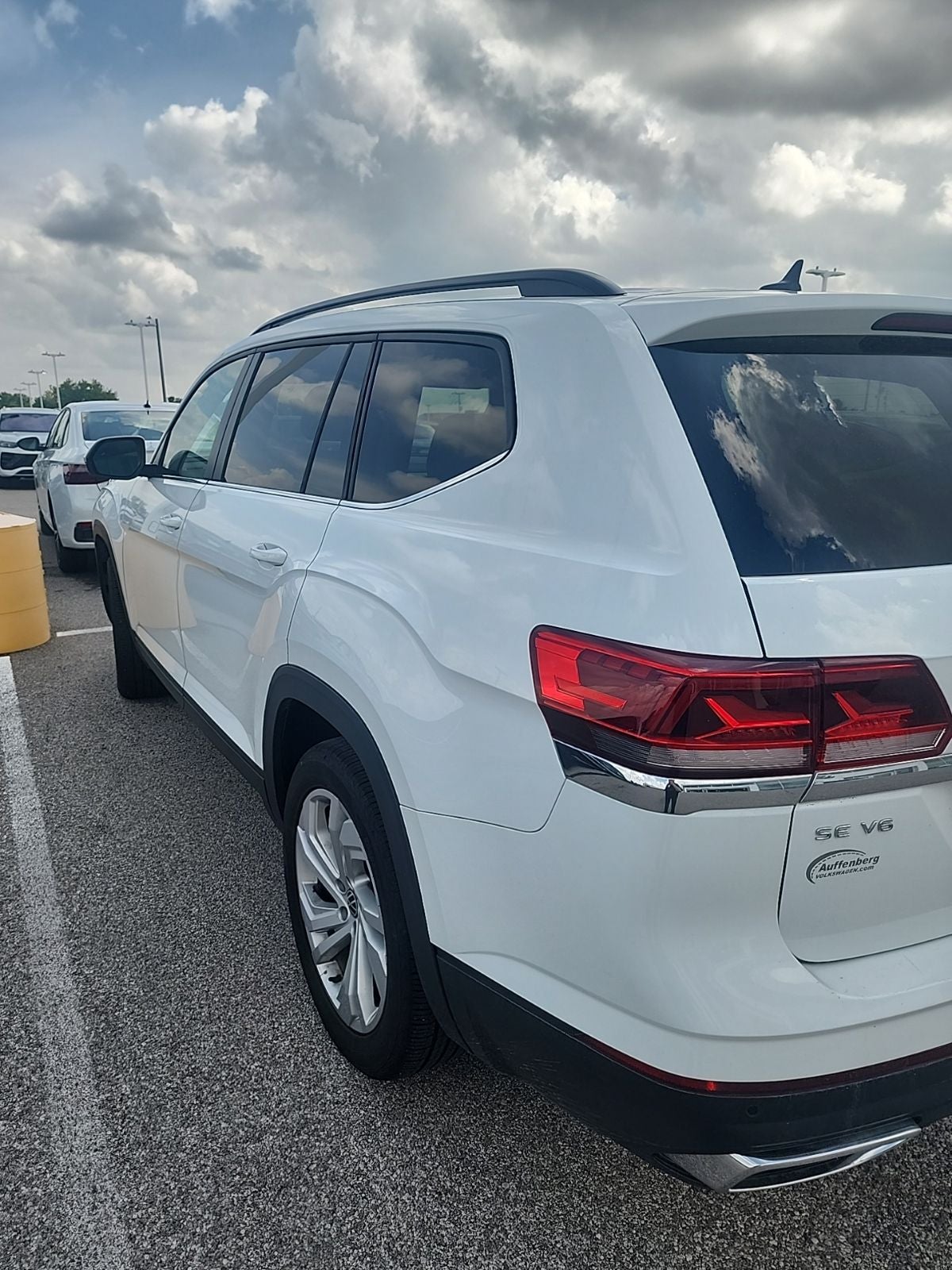 2022 Volkswagen Atlas 3.6L V6 SE w/Technology