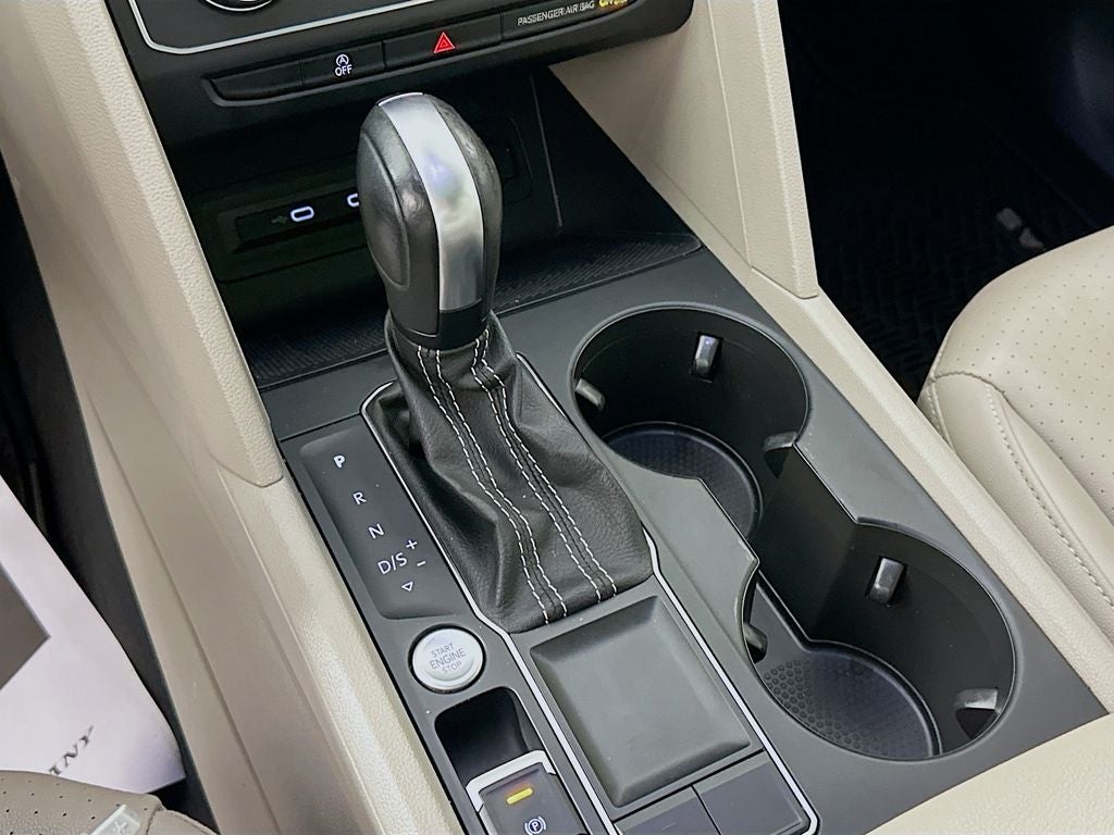 2021 Volkswagen Atlas 3.6L V6 SE w/Technology R-Line