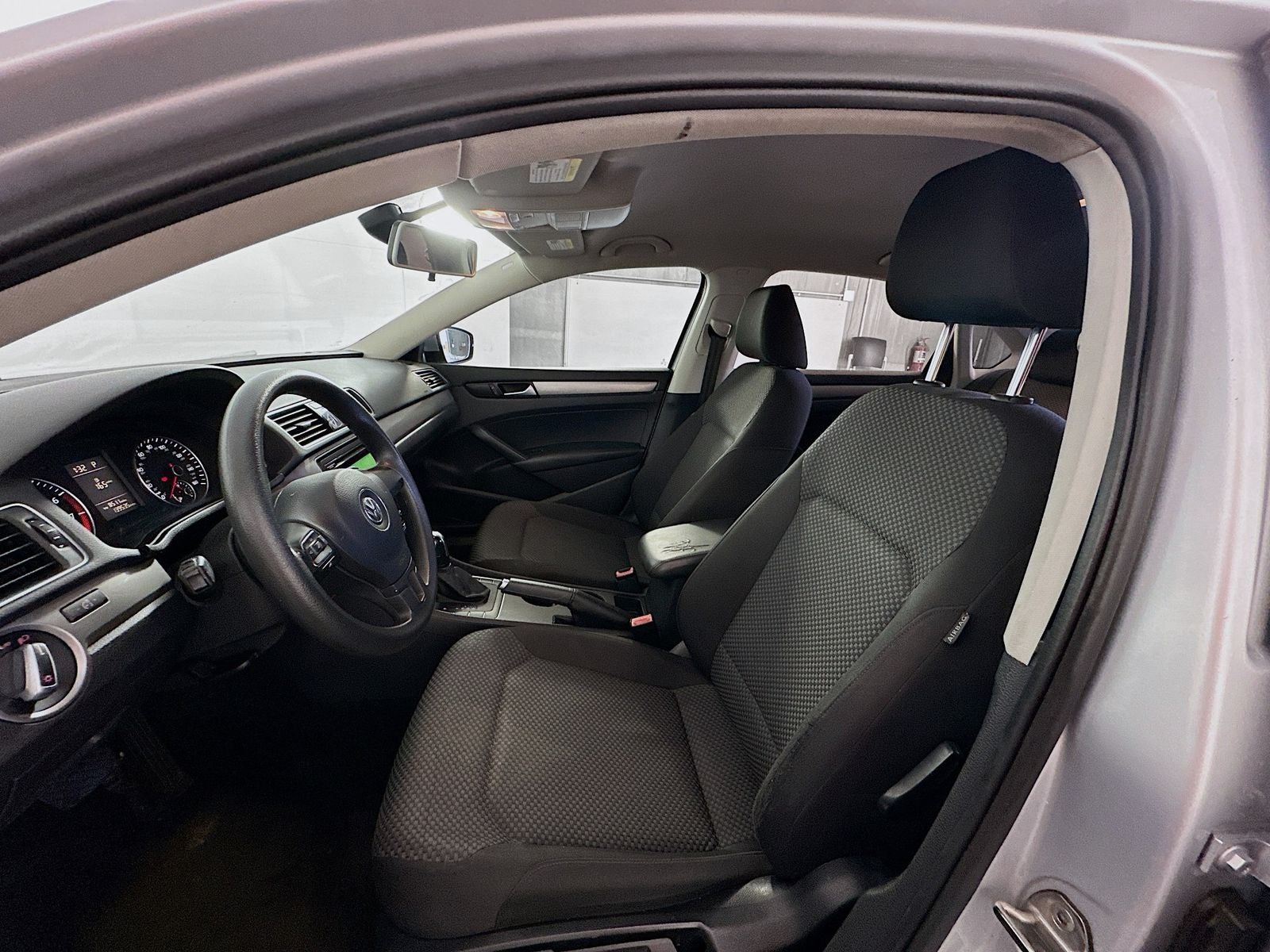 2015 Volkswagen Passat 1.8T S