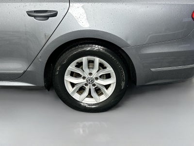 2017 Volkswagen Passat 1.8T S