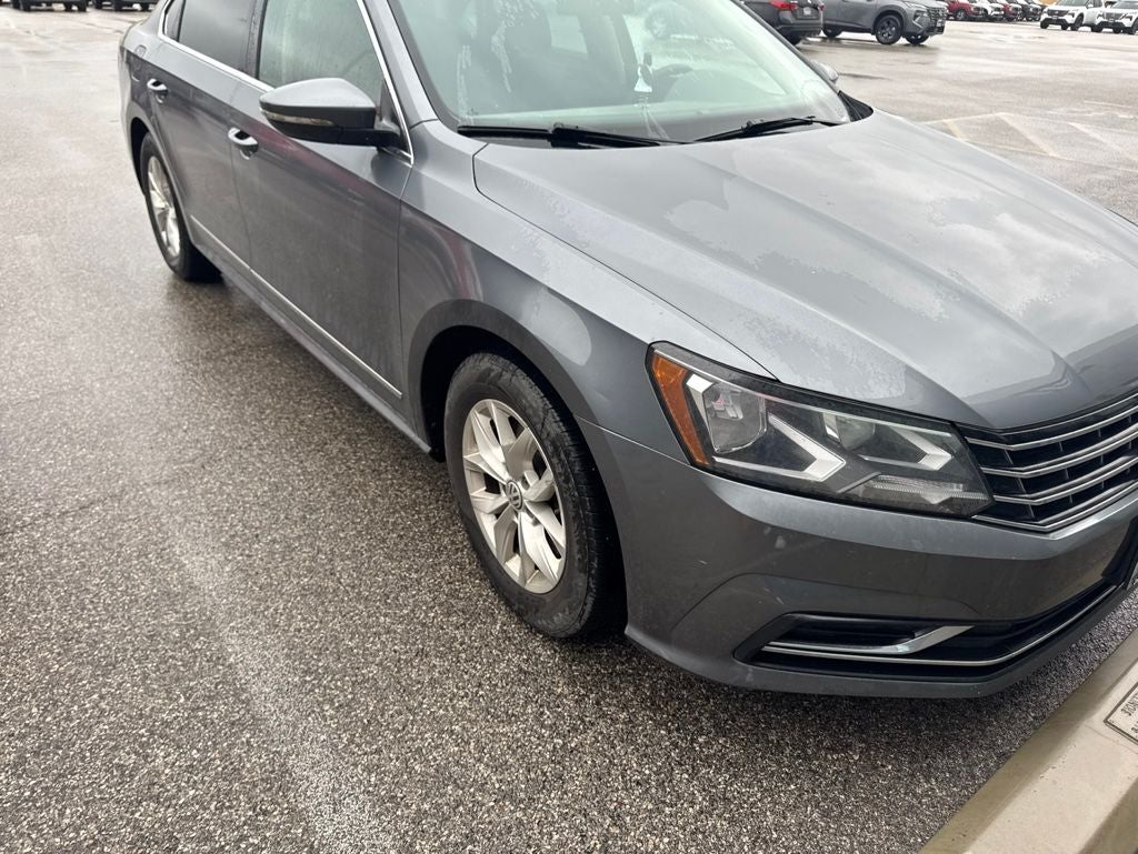 2017 Volkswagen Passat 1.8T S