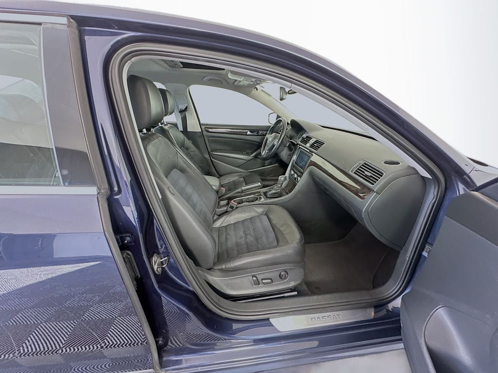 2014 Volkswagen Passat TDI SEL Premium