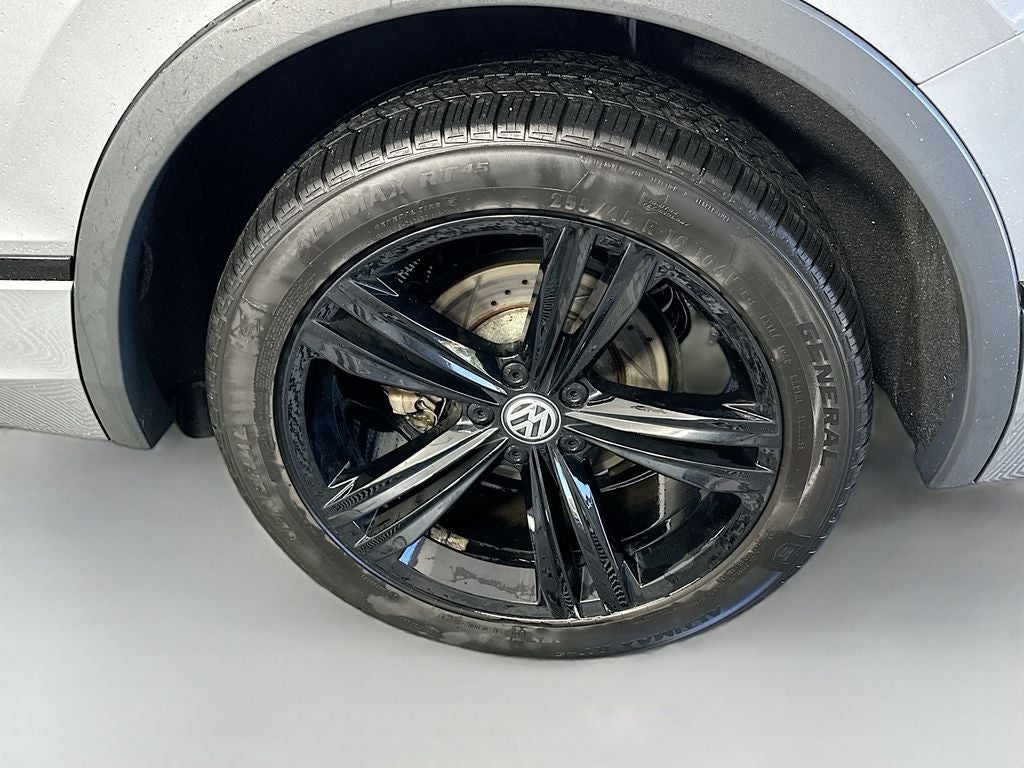 2019 Volkswagen Tiguan SEL R-Line