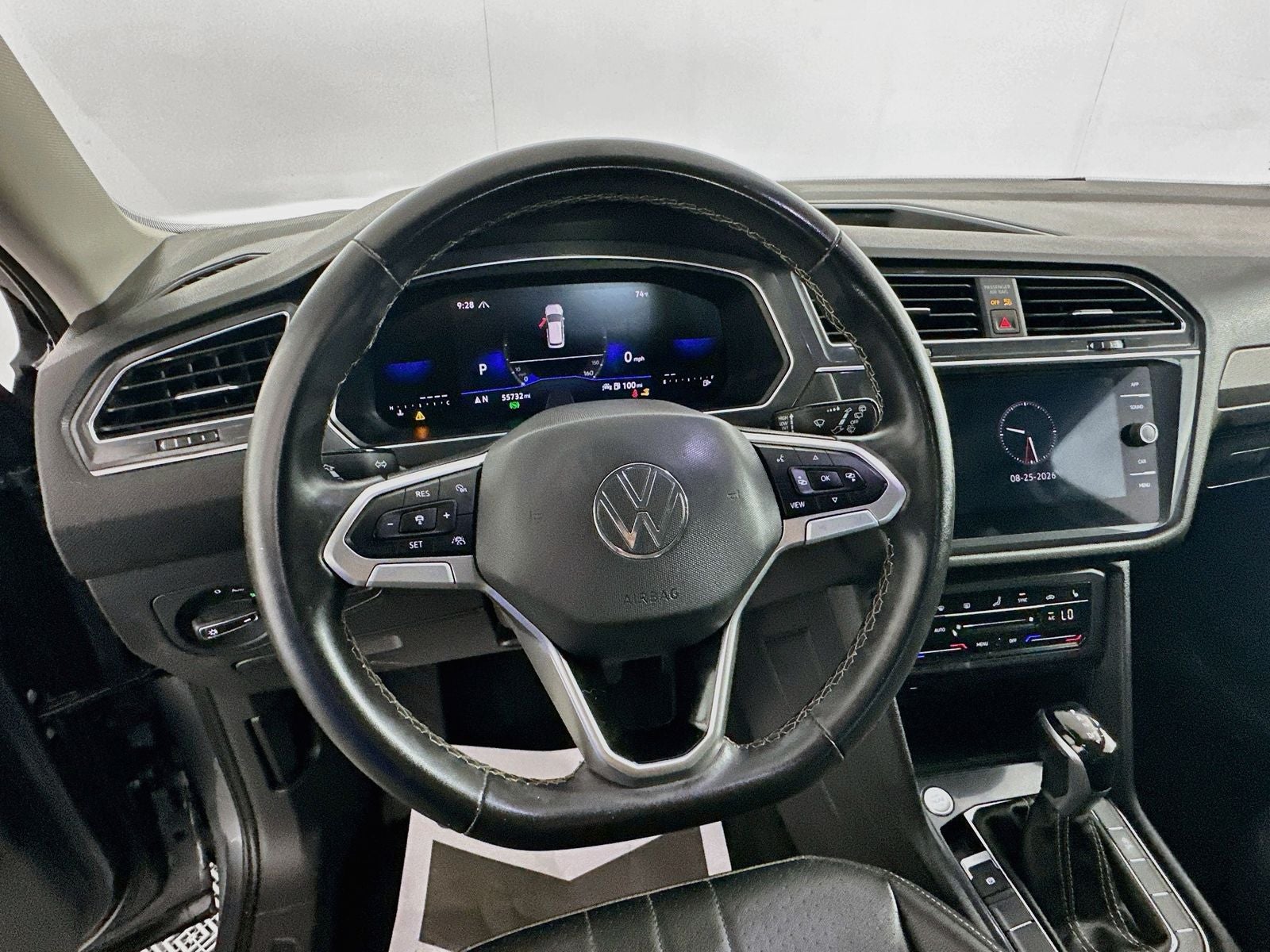 2023 Volkswagen Tiguan SE