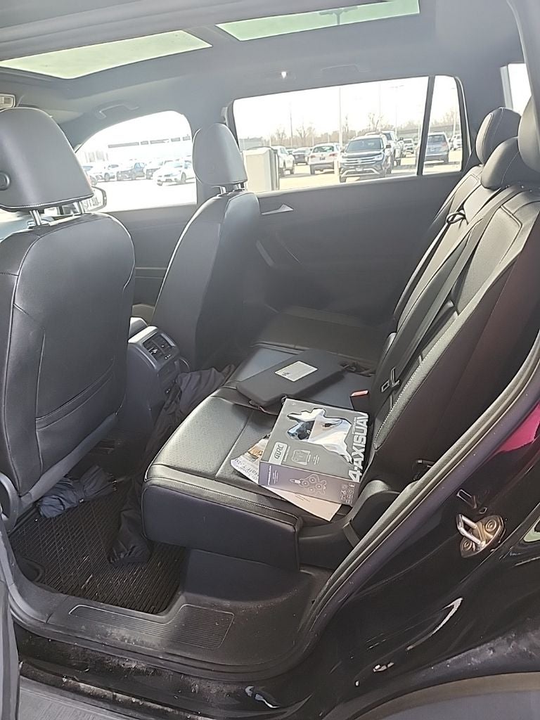 2021 Volkswagen Tiguan SE R-Line Black