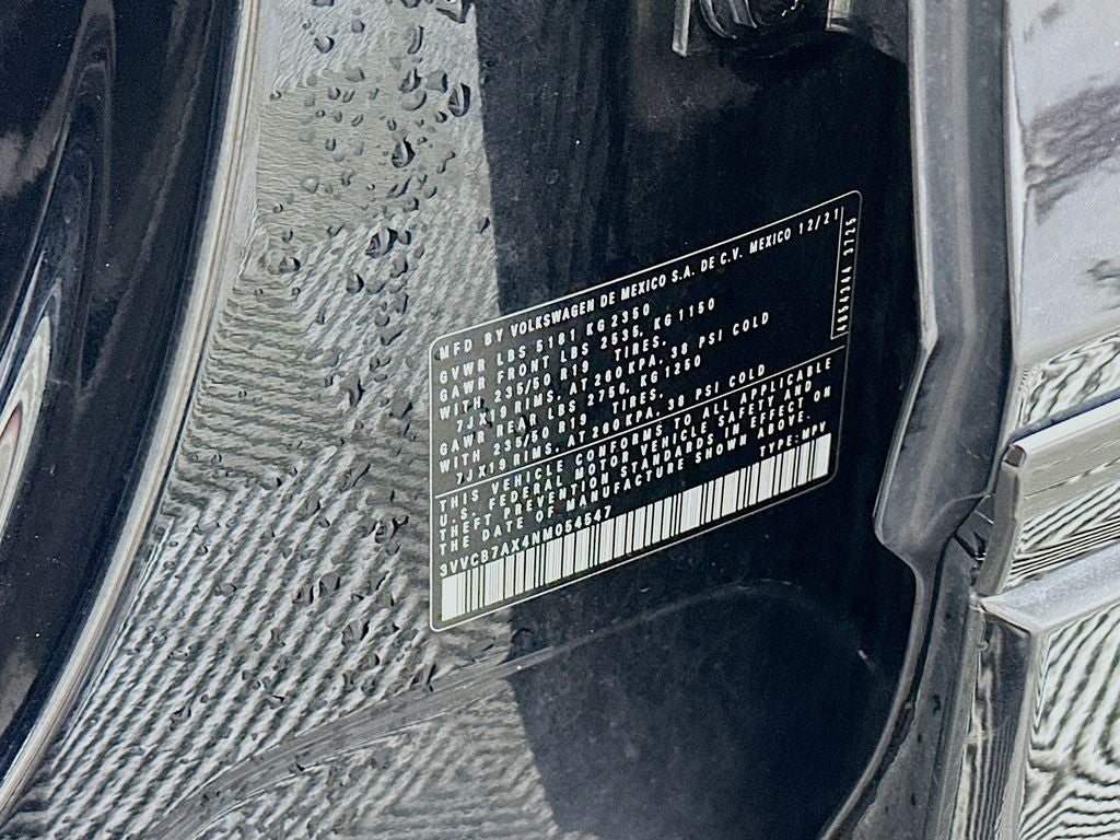 2022 Volkswagen Tiguan SE R-Line Black