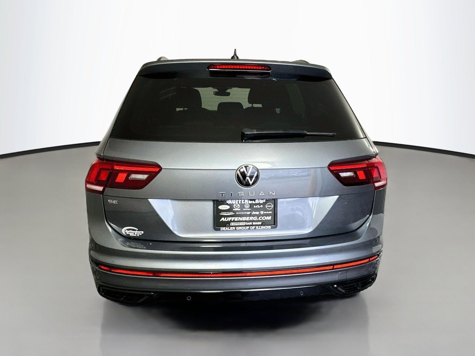 2023 Volkswagen Tiguan SE R-Line Black