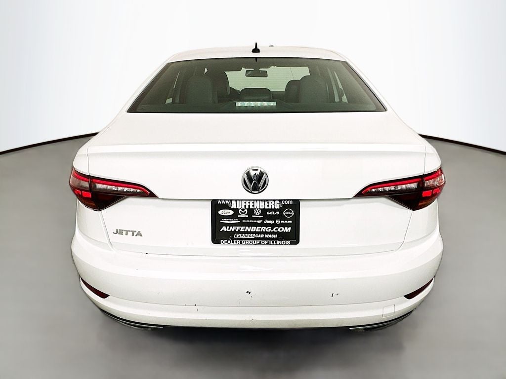 2019 Volkswagen Jetta R-Line