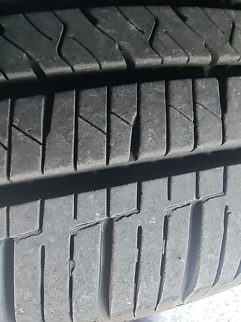 2010 Pontiac Vibe w/1SA