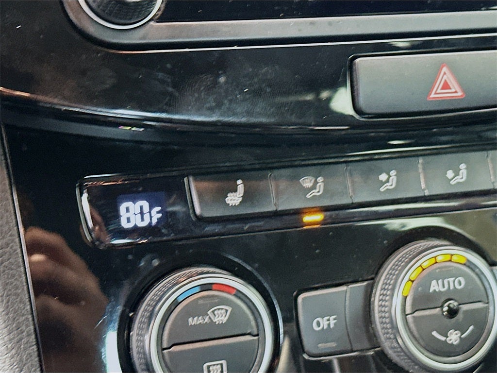 2017 Volkswagen CC R-Line 2.0T Executive w/Carbon