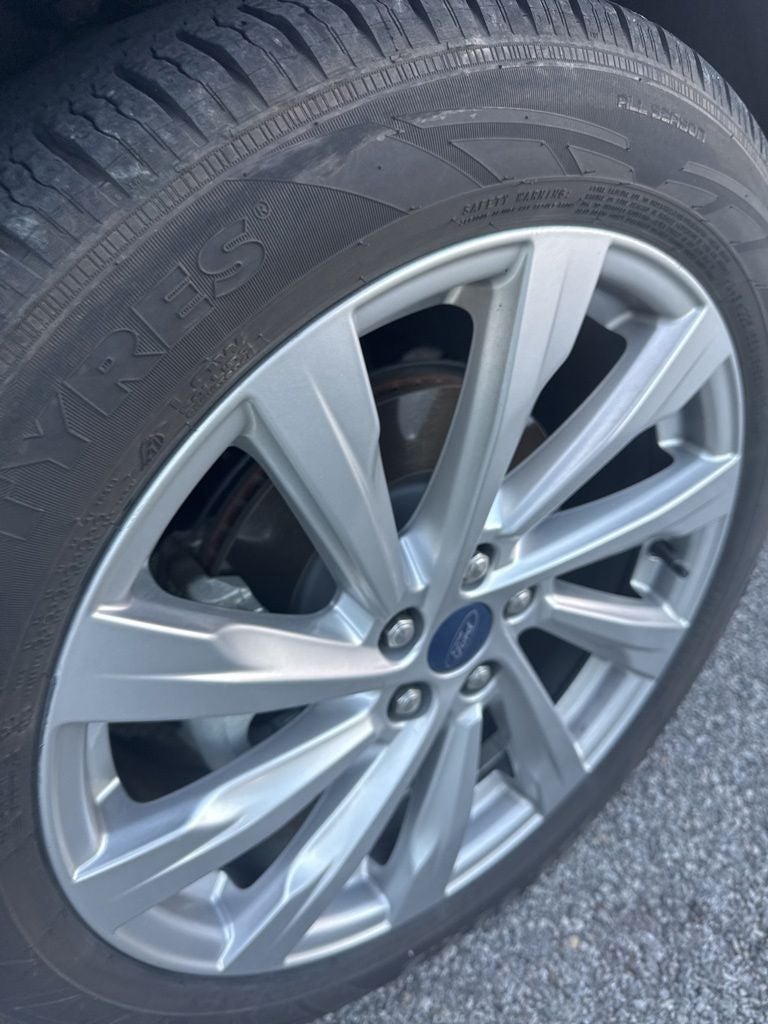 2021 Ford Escape Hybrid Titanium