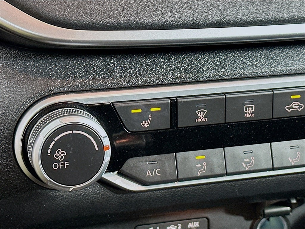 2022 Nissan Altima 2.0 SR