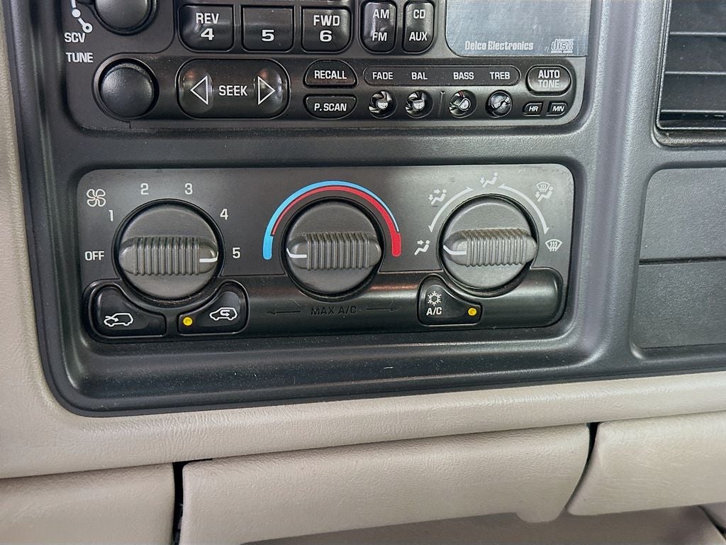 2000 Chevrolet Silverado 1500 LS