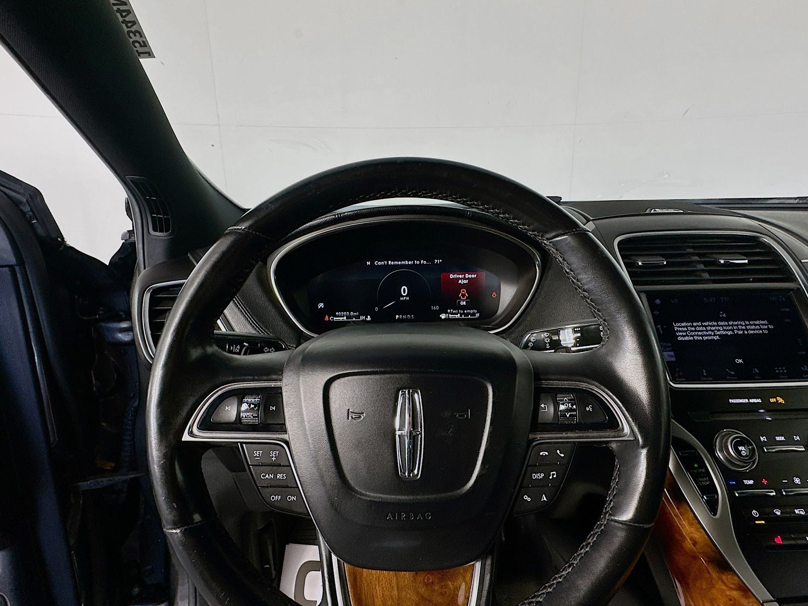 2019 Lincoln Nautilus Select