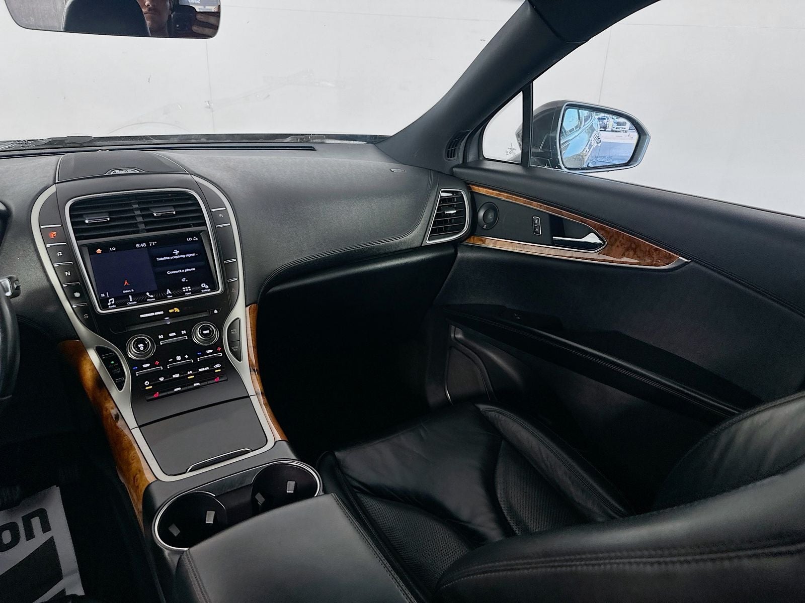 2019 Lincoln Nautilus Select