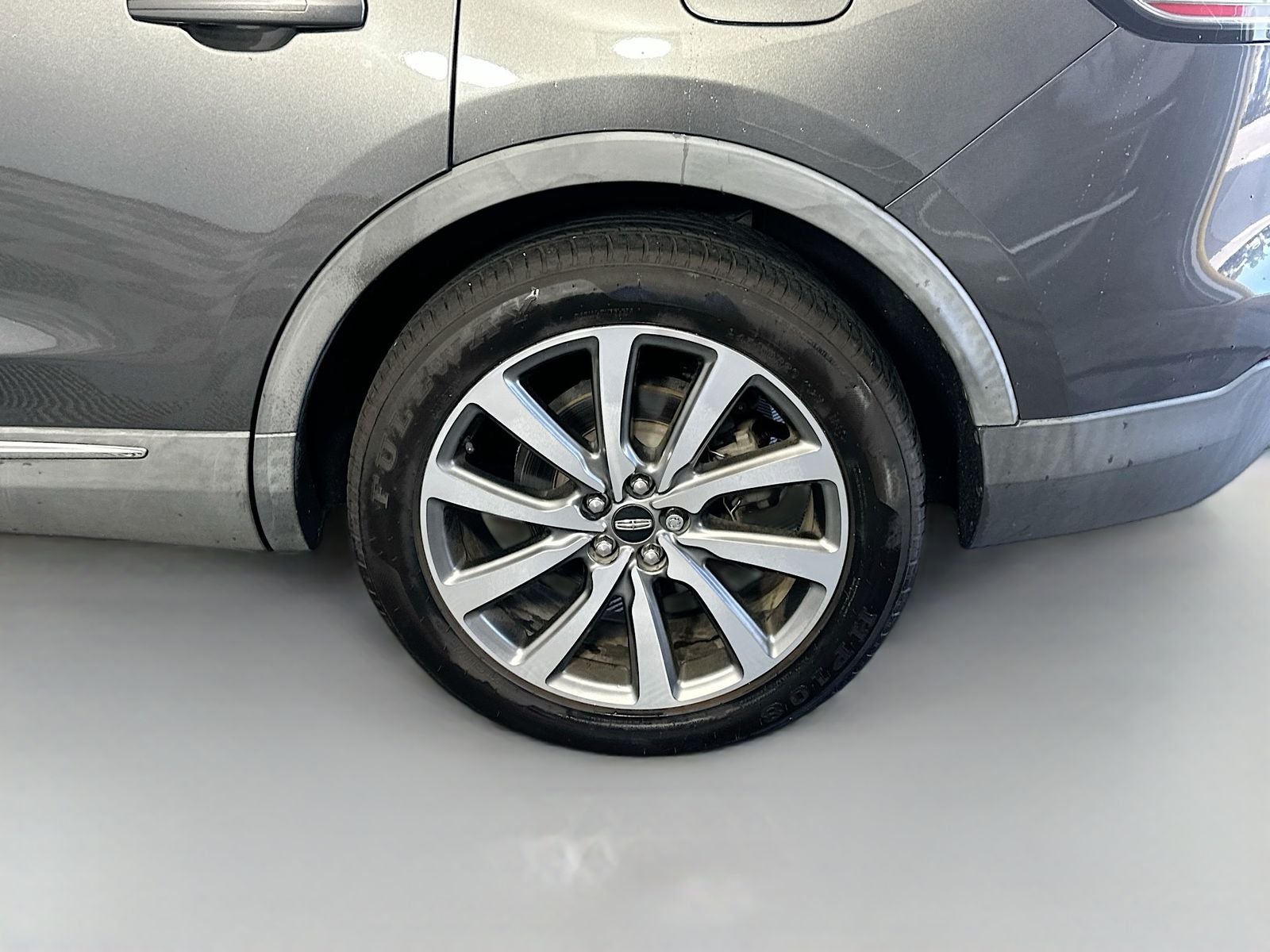 2019 Lincoln Nautilus Select