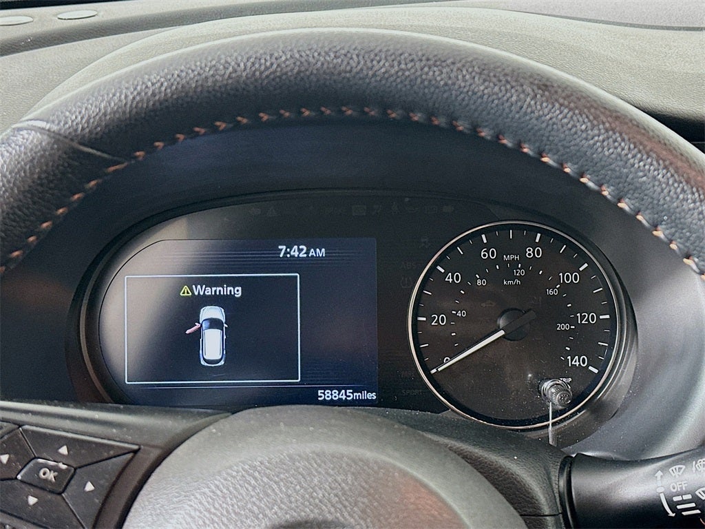 2022 Nissan Kicks SR